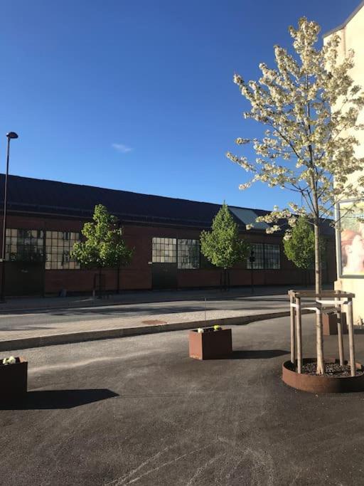 Stort Hus I Porsgrunn Sentrum Med Gangavstand Til "Alt" & Gratis Parkering Til Flere Biler Kültér fotó