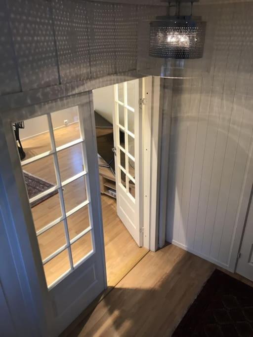 Stort Hus I Porsgrunn Sentrum Med Gangavstand Til "Alt" & Gratis Parkering Til Flere Biler Kültér fotó